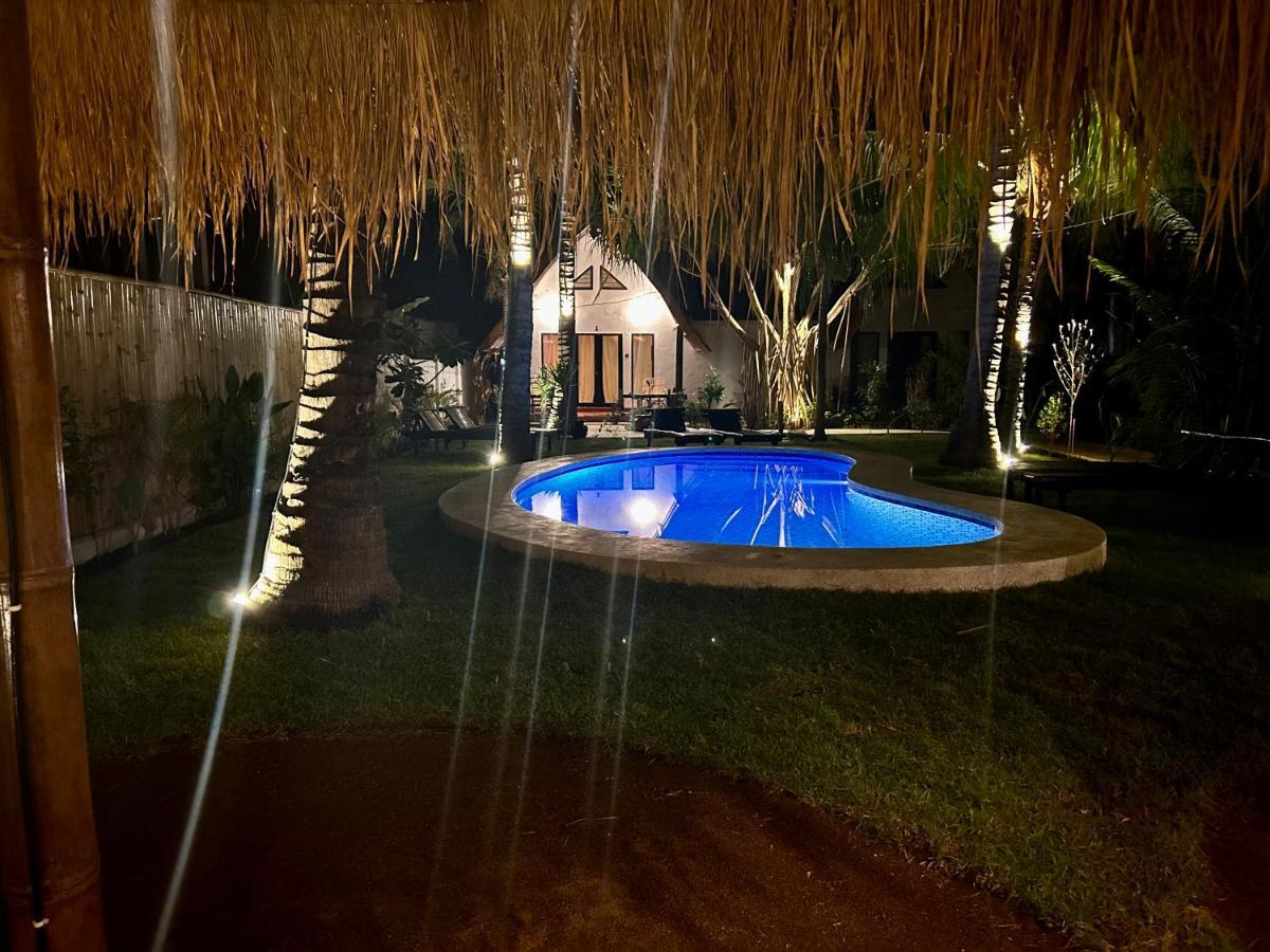 Отель Gili Land Гили-Эйр Экстерьер фото